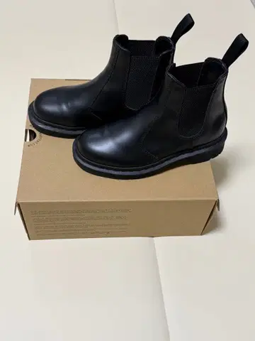 닥터마틴 사이드 고어 부츠 MONO 첼시 부츠