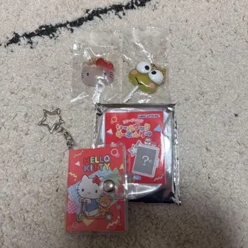 산리오 캔디 가챠 키티 케로피 씰북 키링
