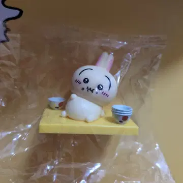 치이카와 마츠야 콜라보 피규어 토끼