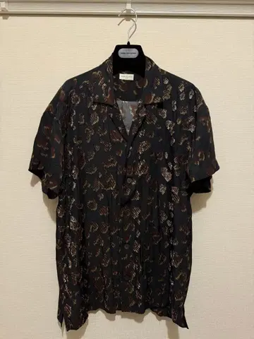 드리스 반 노튼 23SS 레오파드 반팔 셔츠