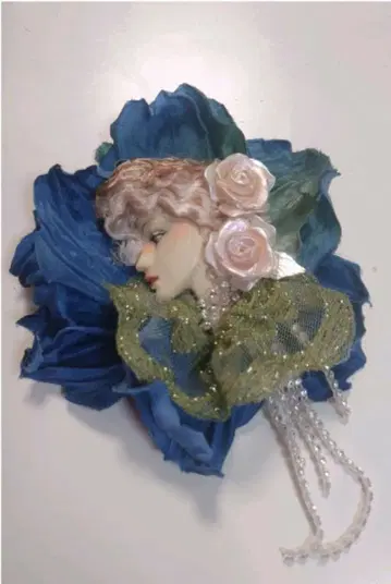 26 세라믹 인형 코사지