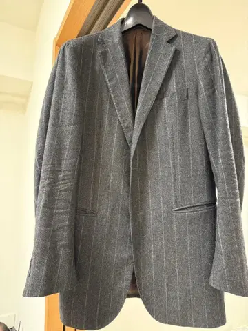 스틸레 라티노 차콜 그레이 플란넬 스트라이프 자켓
