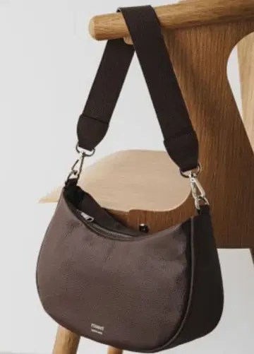 러셋 하프문 2WAY 숄더백 다크 브라운