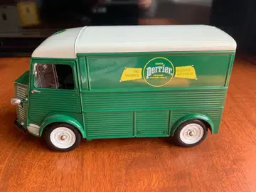 Perrier 1962 HY 28 솔리드 1/21 (1/18) 상자 없음
