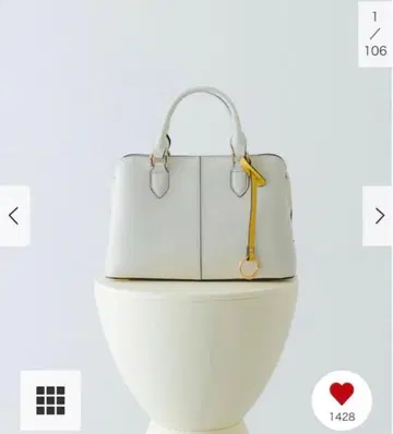 RODESKO 화이트 백 중간 사이즈 밀크 센터 스티치 핸드백