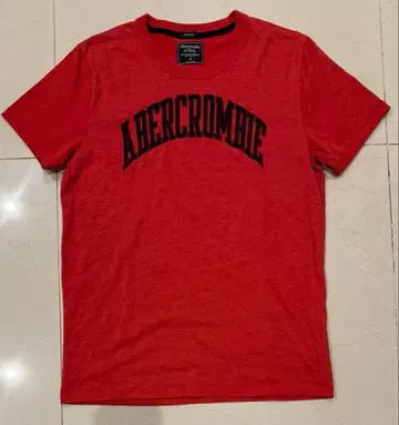 Abercrombie & Fitch 티셔츠