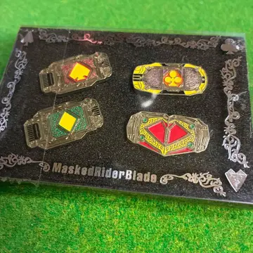 빈티지 가면라이더 블레이드 핀 배지