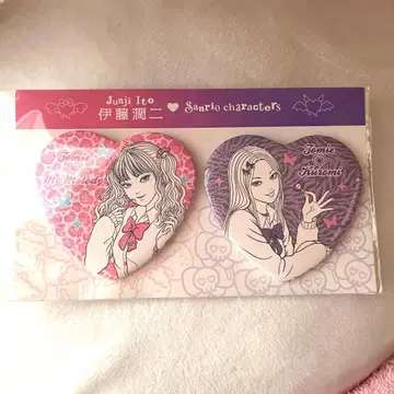 새상품 이토 준지 x 산리오 캐릭터즈 갸루 토미에 홀로그램 하트 캔뱃지