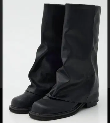 LAGAGEM COVERED MIDDLE 부츠 사이즈 L