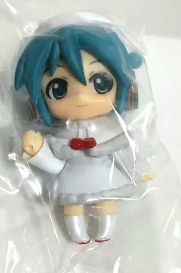 하츠네 미쿠 크리스마스 피아노 케이크 피규어