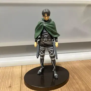 진격의 거인 리바이 피규어 프라이스 상자 없음