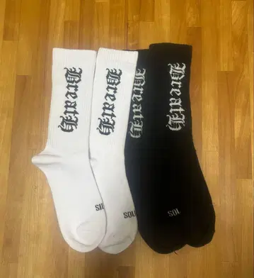 BREATH / script 로고 양말 2개 팩 미사용 새상품