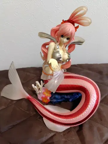 시라호시 공주 원피스 피규어 메가하우스 pop