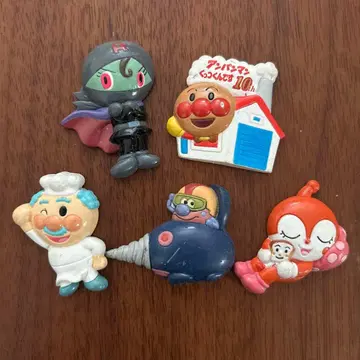 호빵맨 쿠츠츠쿠데스 마그넷 블랙 롤빵나 외