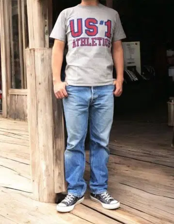 BUDDY 별주 Champion REVERSE WEAVE 티셔츠