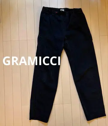 그라미치 블랙 스트레이트 데님