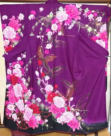 자주색 꽃 나비 고딕풍 후리소데 기장 156