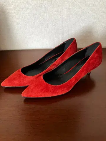 파비오 루스코니 펌프스