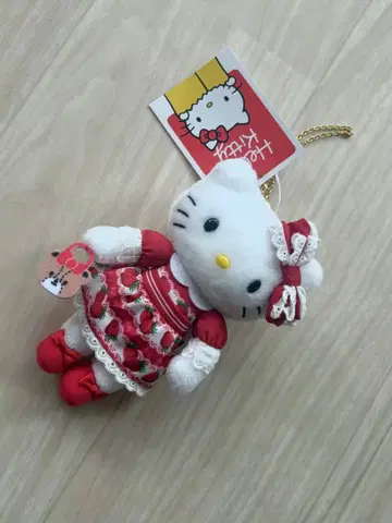 산리오 초레어 헬로키티 마스코트 딸기 키티전 한정판