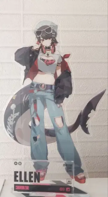 젠제로 훼미리마트 콜라보 엘렌 아크릴 스탠드 (개봉 완료)