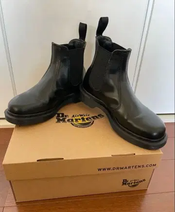 닥터마틴 2976 첼시 부츠 사이드 고어 블랙 부츠