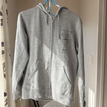 히구치 유코 후드티