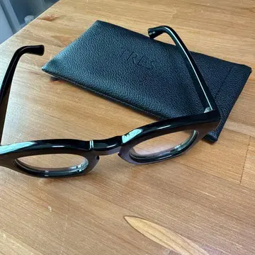 TRES 안경 검은색 테두리