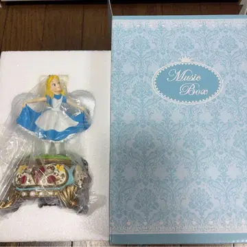 이상한 나라의 앨리스 오르골 피규어