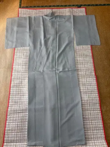 그레이 계열 이로무지 (펄톤 가공 완료) 히토츠몬 입입니다.