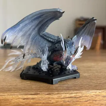 몬스터 헌터 제노 지바 (임계 상태) 피규어