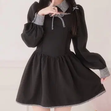 palelfy 파르엘피 바스트 오픈 배색 원피스