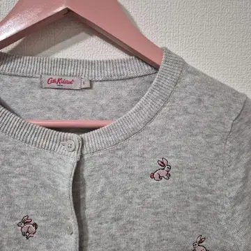 캐스키드슨 가디건 그레이 토끼 자수