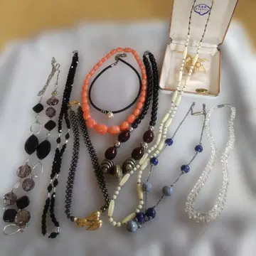 유품 정리 빈티지 액세서리 모음 목걸이 브로치