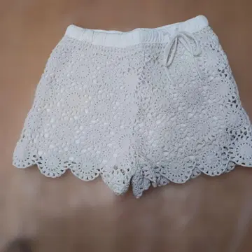 ARCHIVIO 알치비오 숏팬츠 화이트 계열 사이즈: 36