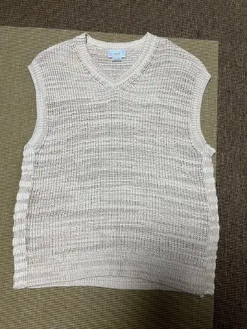 YOKE 니트 베스트