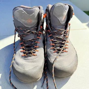 스포르티바 24.5 등산화