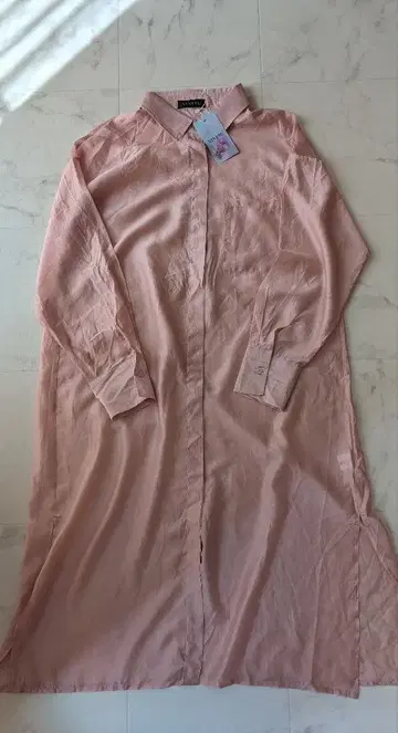 택 포함 미사용품 NINE9U 시어 셔츠 원피스 핑크 프리 사이즈