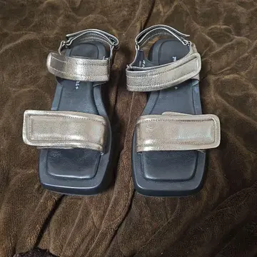 MANA yuko imanishi+ 통굽 가죽 샌들 37 브론즈