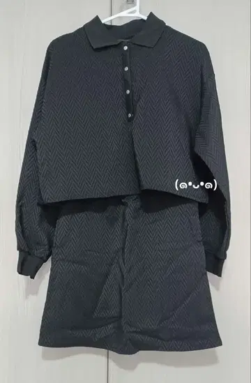 [ 새상품 ] 지나시스 헤링본 자카드 블랙