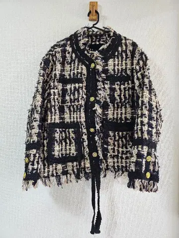 NINE9U 프린지 부착 자켓