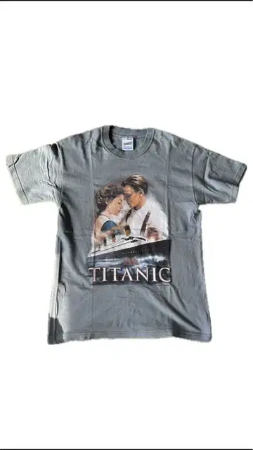 TITANIC movie t