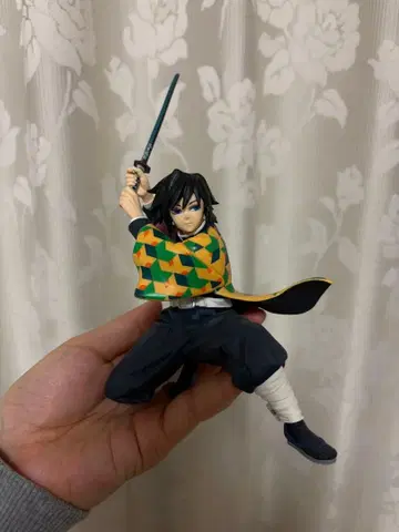 토미오카 기유 피규어 귀멸의 칼날