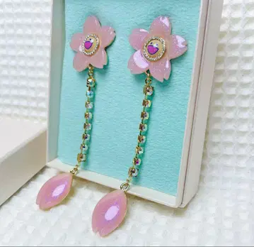 새상품 Liquem (리큐엠) x 무라카미 다카시 체리 블라썸 귀찌