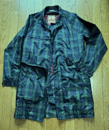 BARACUTA 바라쿠타 레인코트 블랙워치