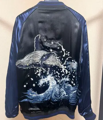 [ 품절 모델 ] 카라쿠리타마시 고래 파도 물보라 리버서블 스카잔