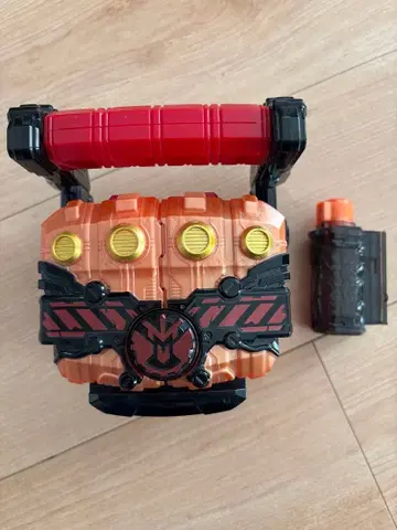 가면라이더 빌드 DX 클로즈 마그마 너클 (취급 설명서 포함)