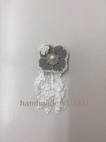 미나 페르호넨 핸드메이드 코사지