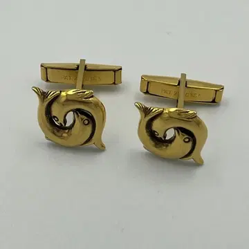 MMA 메트로폴리탄 미술관 커프스 단추 골드 컬러 돌고래 물고기