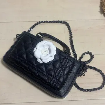 하자품 Riu Rose phone bag 로즈폰 백 black