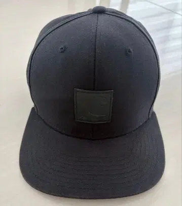 칼하트 로고 캡 블랙